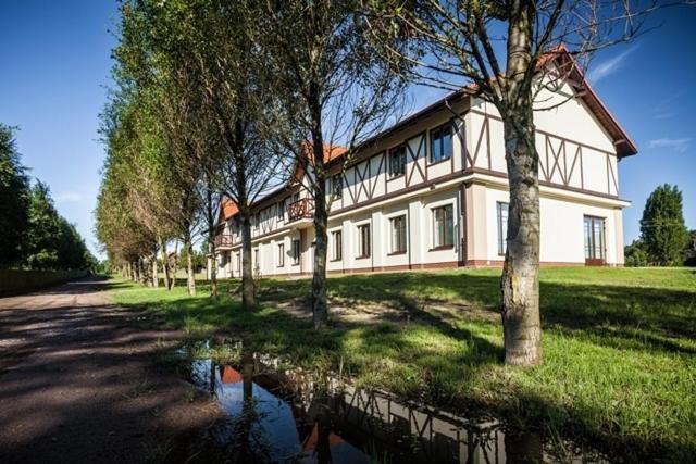 Hotel Nosselia Krzyczki Bagian luar foto